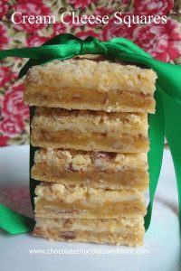 Cream Cheese Squares-The flavor of a cheesecake, but in a bar and with a yummy crumb topping!