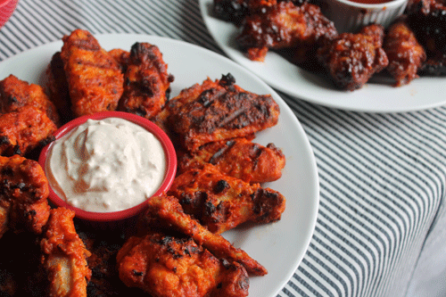 kedel Zealot katastrofe Chicken Wings, Blue Cheese Dip and a football party - Chocolate Chocolate  and More!