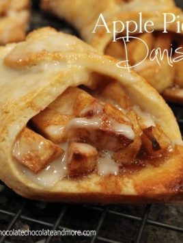 Apple Pie Danish-fast and easy to assemble, perfect for breakfast, snack or dessert!