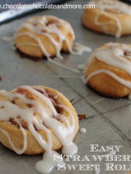 Easy Strawberry Sweet Rolls-you won't believe how easy these are to make!