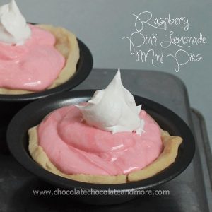 Mini Raspberry Pink Lemonade Pie-the great lemony flavor you love with a hint of raspberry, the perfect cool dessert for a warm summer day!