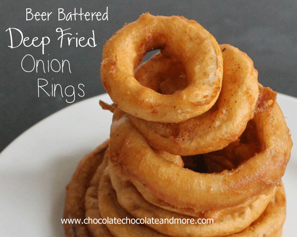 Beer battered Deep Fried Onion Rings the right oil and the right onion make all the difference! #VidaliaOnions #SweetOnions