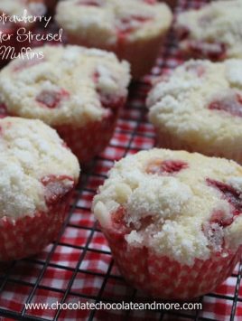 Strawberry-Butter-Streusel-Muffins-from-ChocolateChocolateandmore-99a