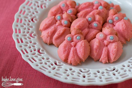 50 Pastel Desserts for Spring: Baby Owl Spritz Cookies