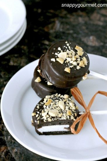 50 Frozen Treats | www.chocolatechocolateandmore.com