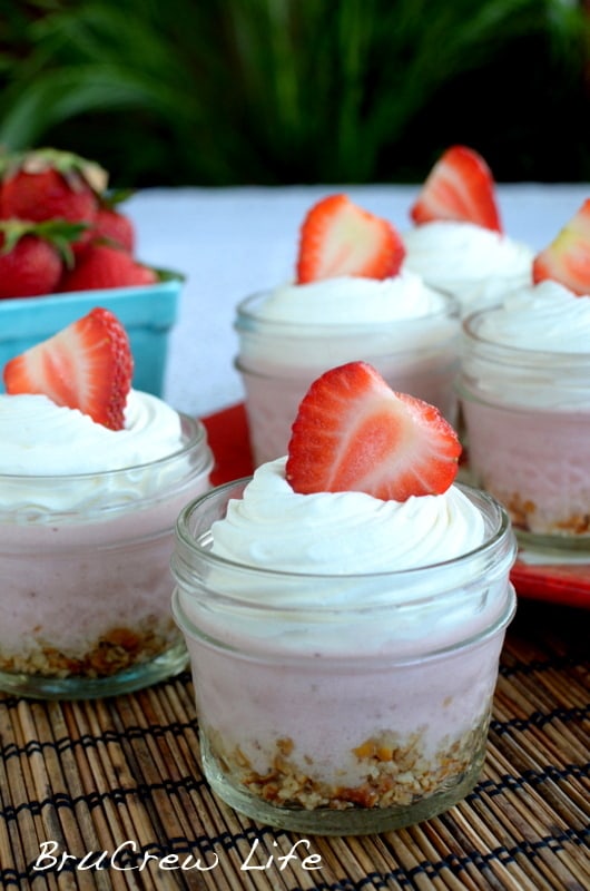 50 No Bake Treats: No Bake Strawberry Cheesecake