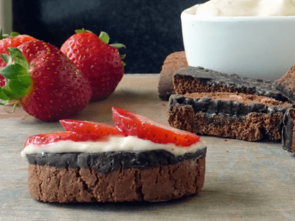50 No Bake Treats: Strawberry Dessert Bruschetta