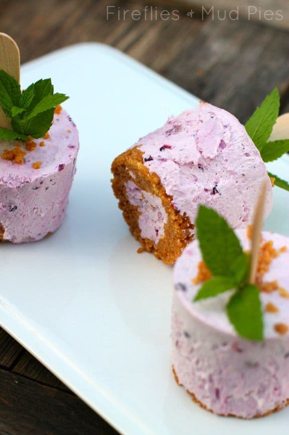 50 Popsicles: Blackberry Cheesecake Pops