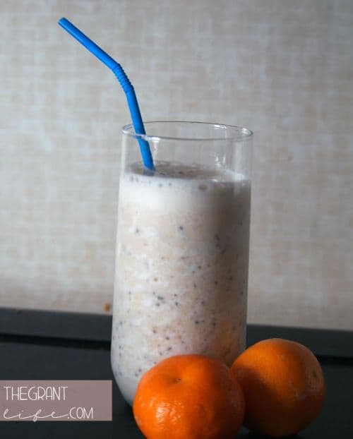 100 Frozen Drinks: Banana Orange Breakfast Smoothie