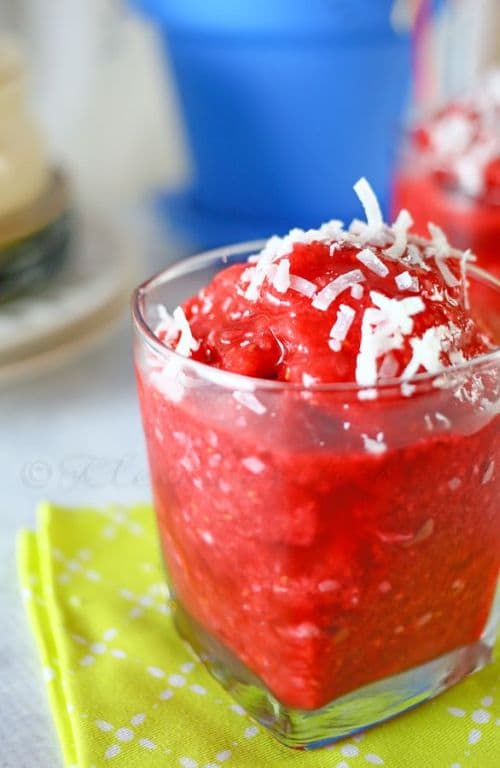 100 Frozen Drinks: Coconut Raspberry Slush