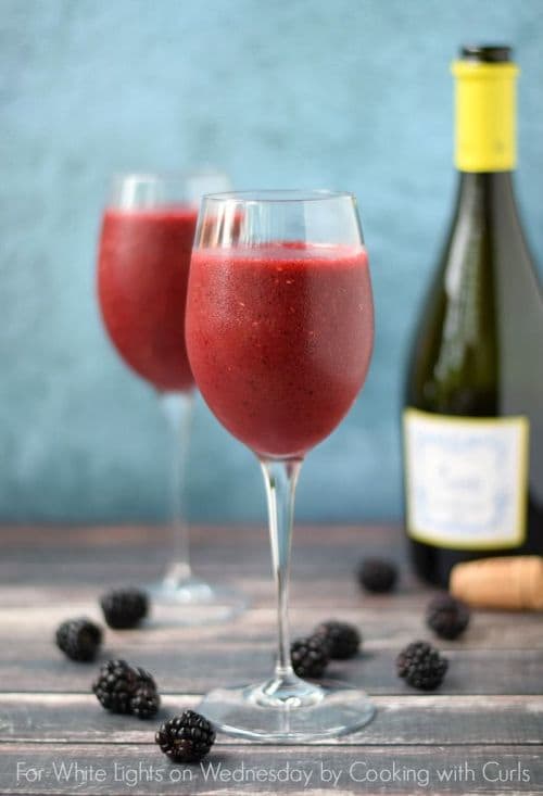 100 Frozen Drinks: Wine Smoothie