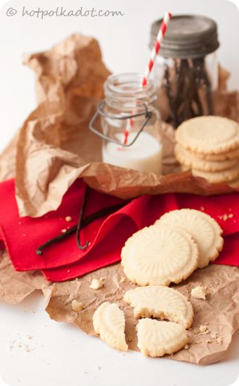 50 Very Vanilla Recipes: Heirloom Vanilla Sugar Cookies