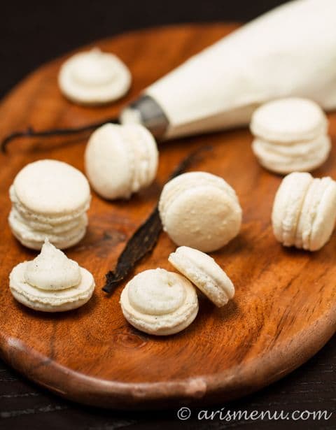 50 Very Vanilla Recipes: Vanilla Bean Cashew Macarons