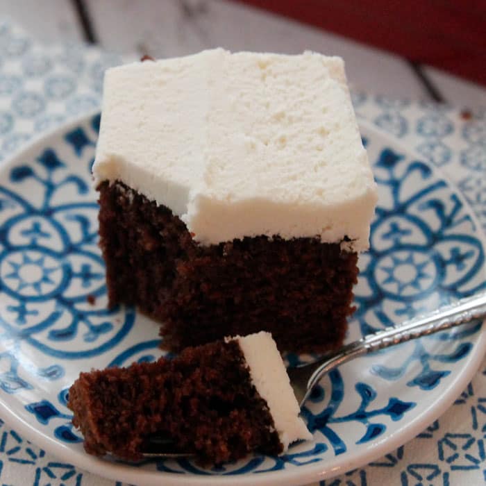 White Chooclate Buttercream Frosting is the perfect complement to your favorite chocolate cake! 