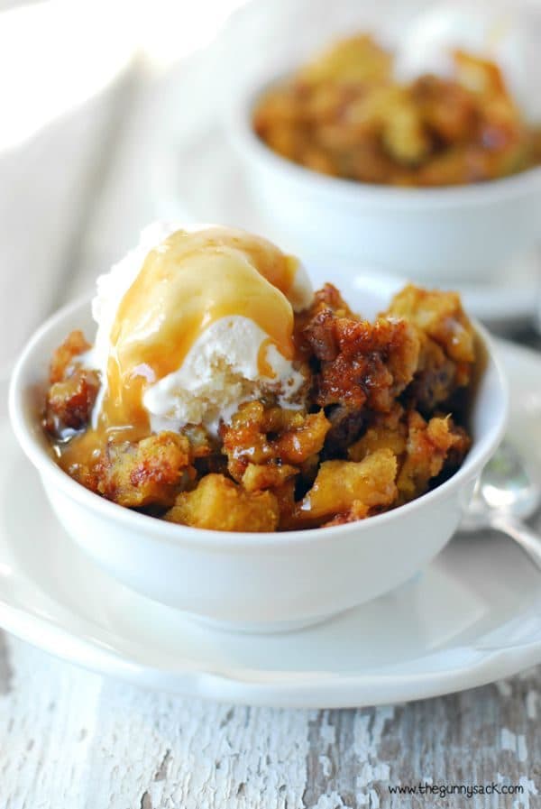 Slow Cooker Pumpkin Pecan Bread Pudding by thegunnysack.com