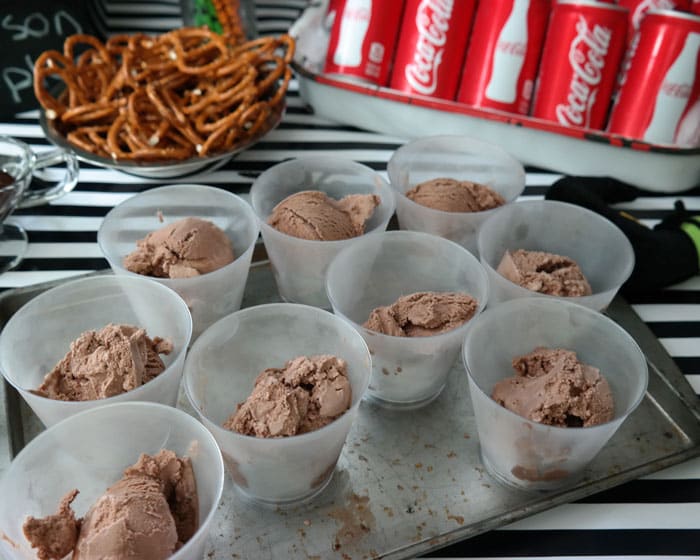 Prepare ice cream in plastic cups ahead of time, when ready to create your floats, just pullthem out of the freezer! 