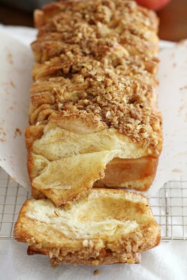 Apple Cinnamon Streusel Pull-Apart Bread by girlversusdough.com