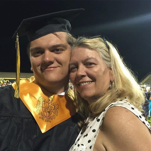 12516485_1058299317566350_2042333660_n