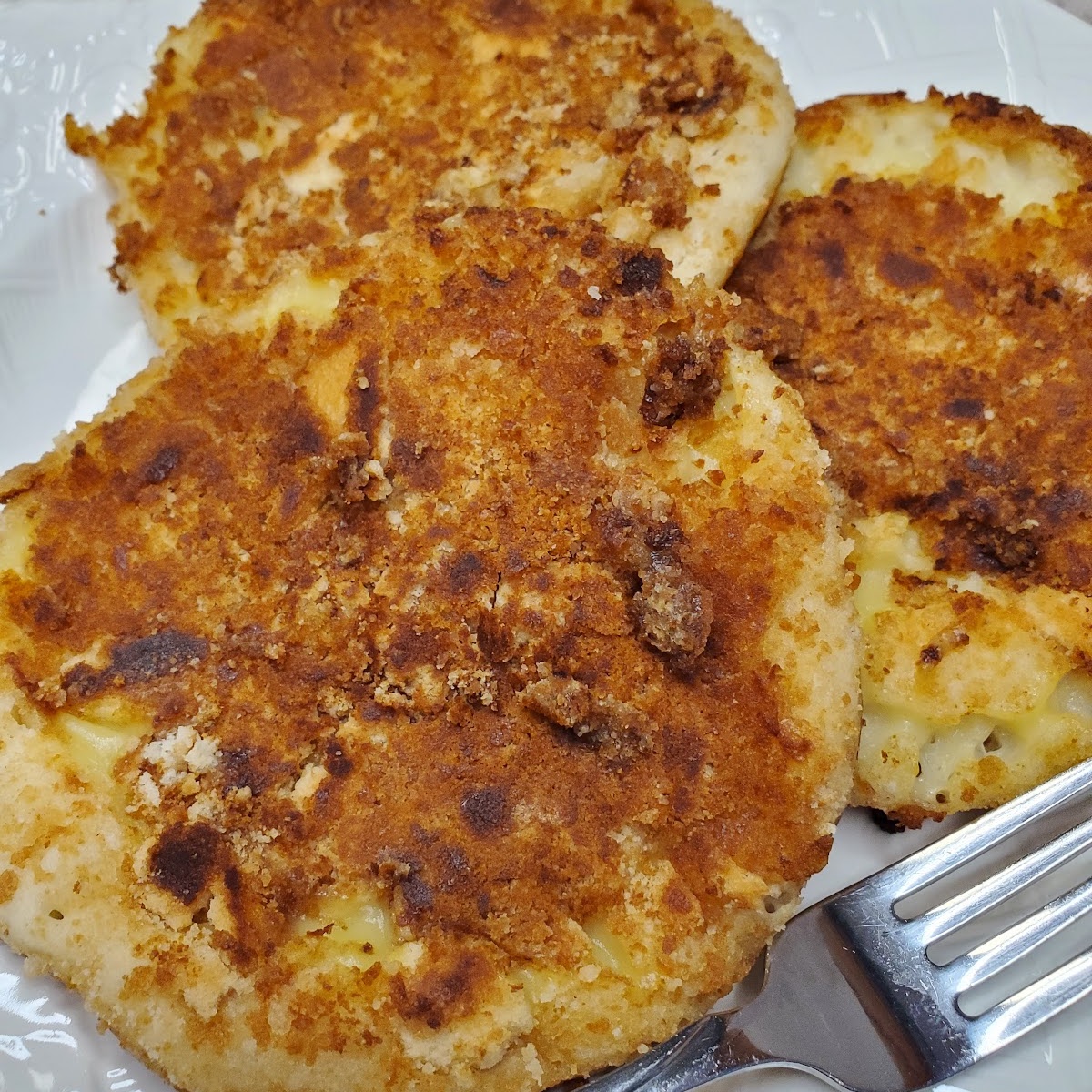 Banana pudding pancakes banana pudding pancakes topped with crunchy wafer crumbs